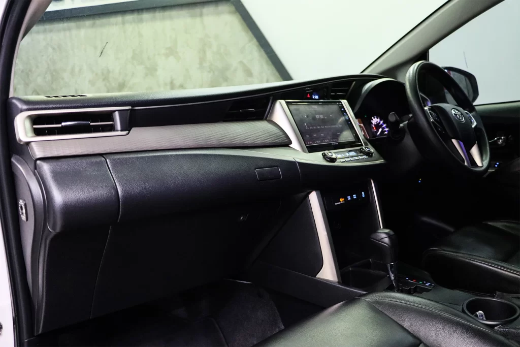 Toyota Innova 2.8 Crysta MNC 2021 [EGGC]