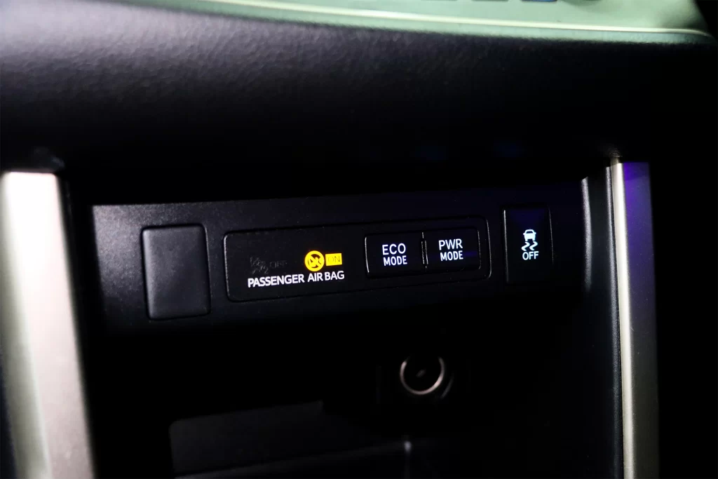 Toyota Innova 2.8 Crysta MNC 2021 [EGGC]