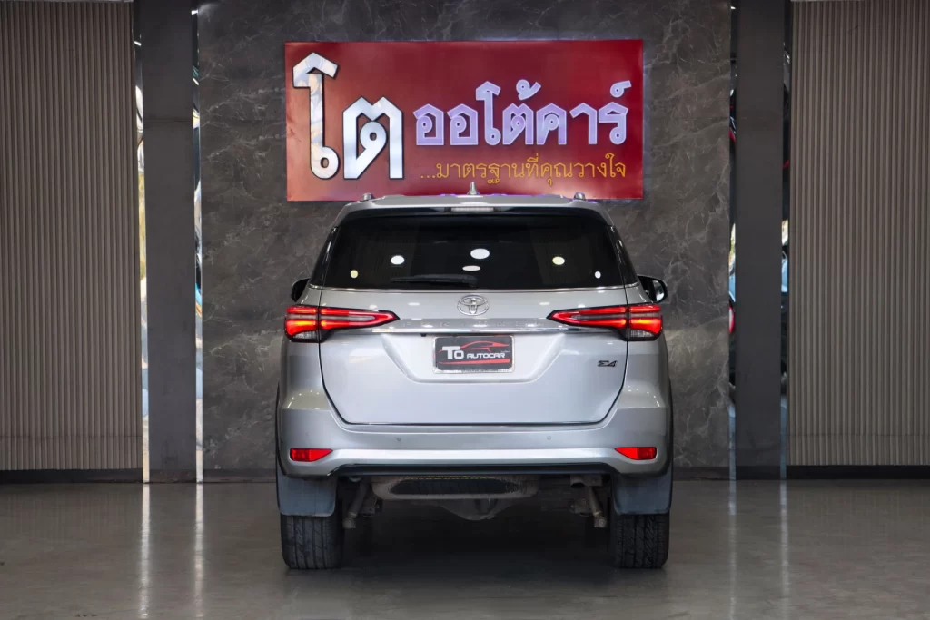 Toyota Fortuner 2.4 V 4WD 2020 [FJHC]