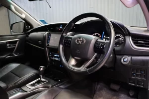 Toyota Fortuner 2.4 V 4WD 2020 [FJHC]