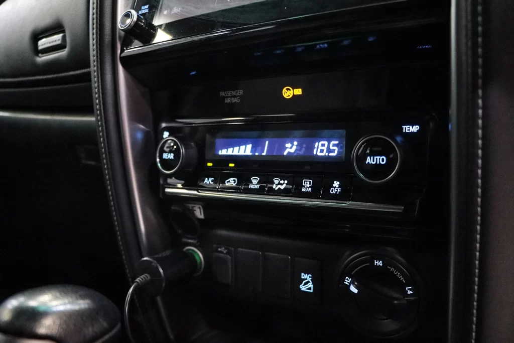 Toyota Fortuner 2.4 V 4WD 2020 [FJHC]