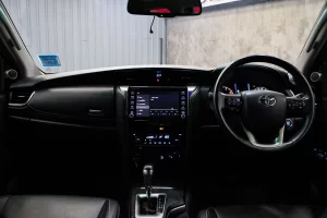 Toyota Fortuner 2.4 V 4WD 2020 [FJHC]