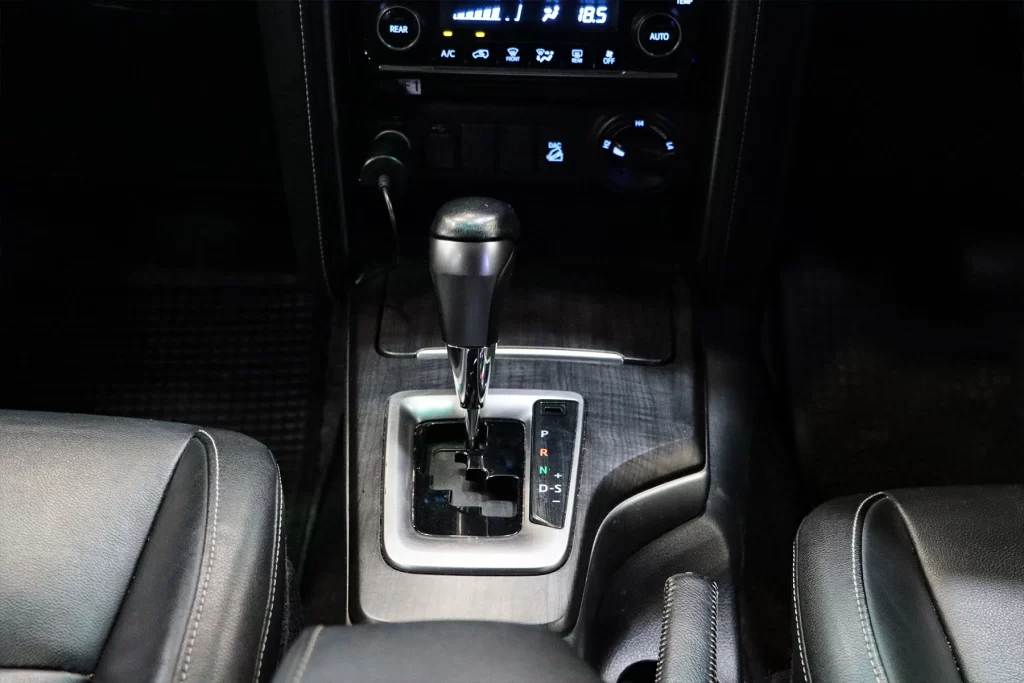 Toyota Fortuner 2.4 V 4WD 2020 [FJHC]