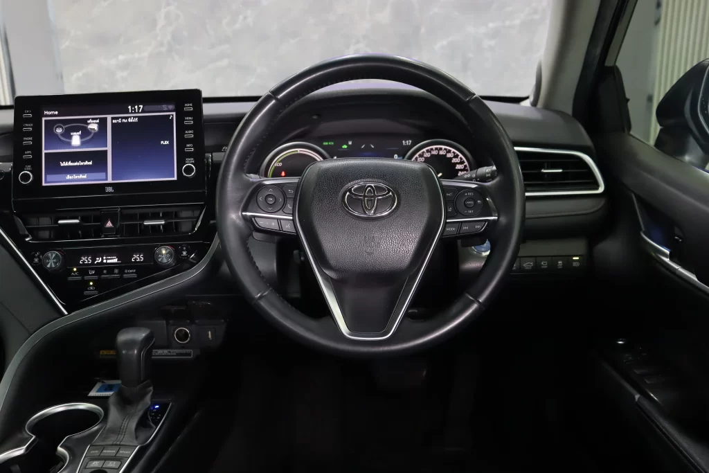 Toyota Camry 2.5 HEV Premium Luxury MNC 2022 [IFHD]