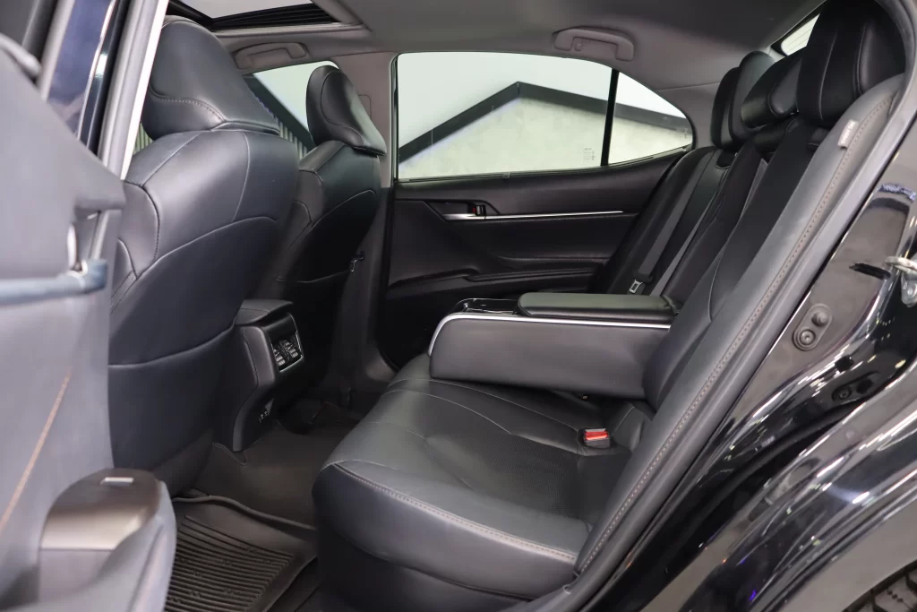 Toyota Camry 2.5 HEV Premium Luxury MNC 2022 [IFHD]