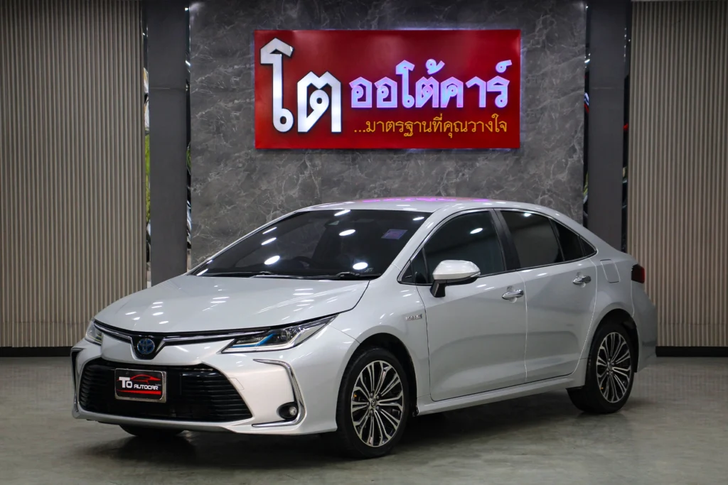 Toyota Altis 1.8 Hybrid Premium Safety 2022 [BECJ]