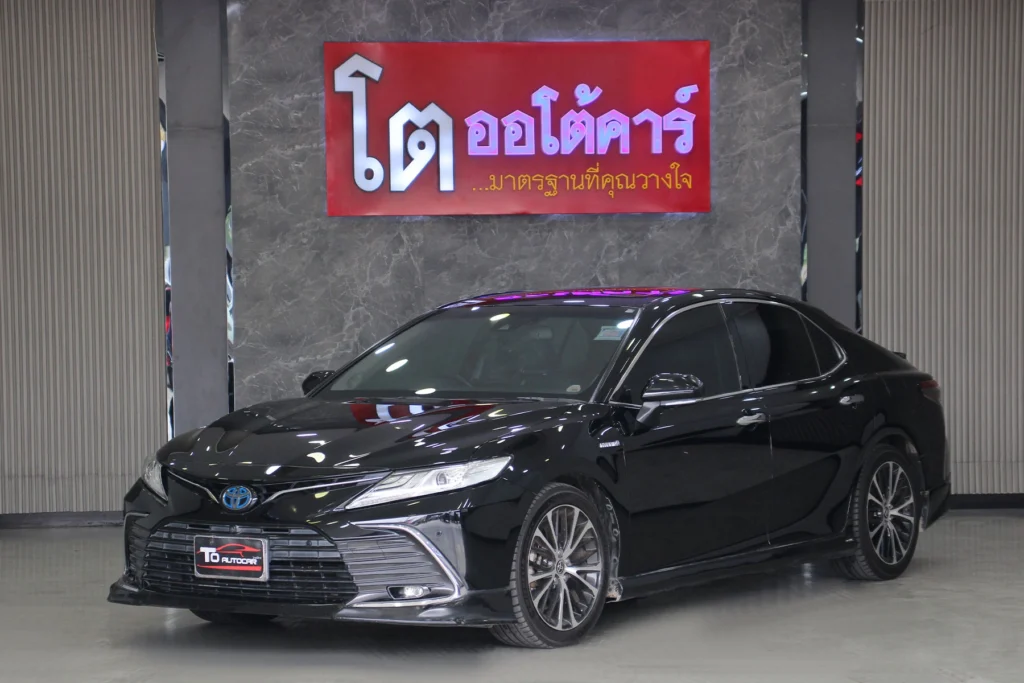 Toyota Camry 2.5 HEV Premium Luxury MNC 2022 [IFGG]