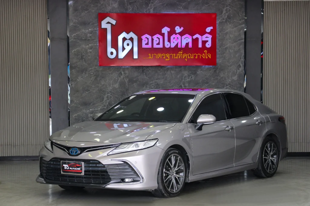 Toyota Camry 2.5 HEV Premium MNC 2021 [IEFF]