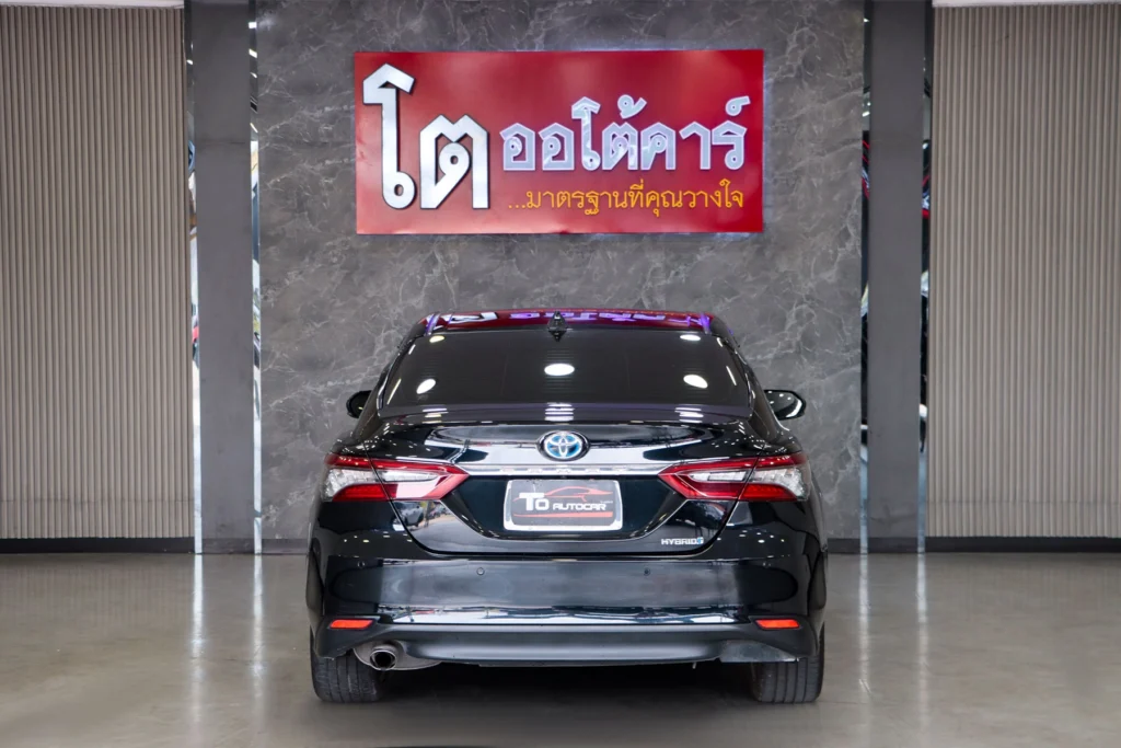 Toyota Camry 2.5 HEV Premium Luxury MNC 2022 [HHFE]