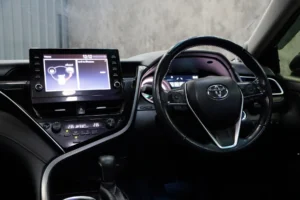 Toyota Camry 2.5 HEV Premium Luxury MNC 2022 [HHFE]