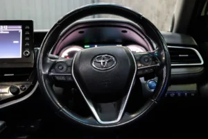 Toyota Camry 2.5 HEV Premium Luxury MNC 2022 [HHFE]