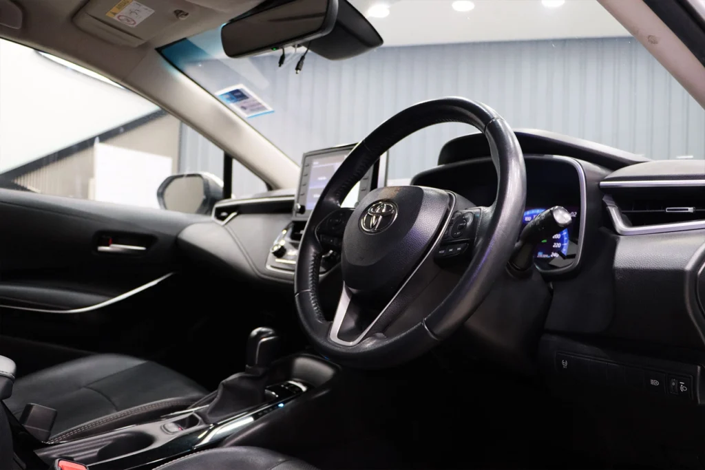 Toyota Altis 1.8 Hybrid Premium Safety 2022 [BEBG]