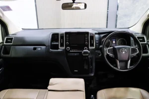 Toyota Majesty 2.8 Standard 2021 [HIJH]