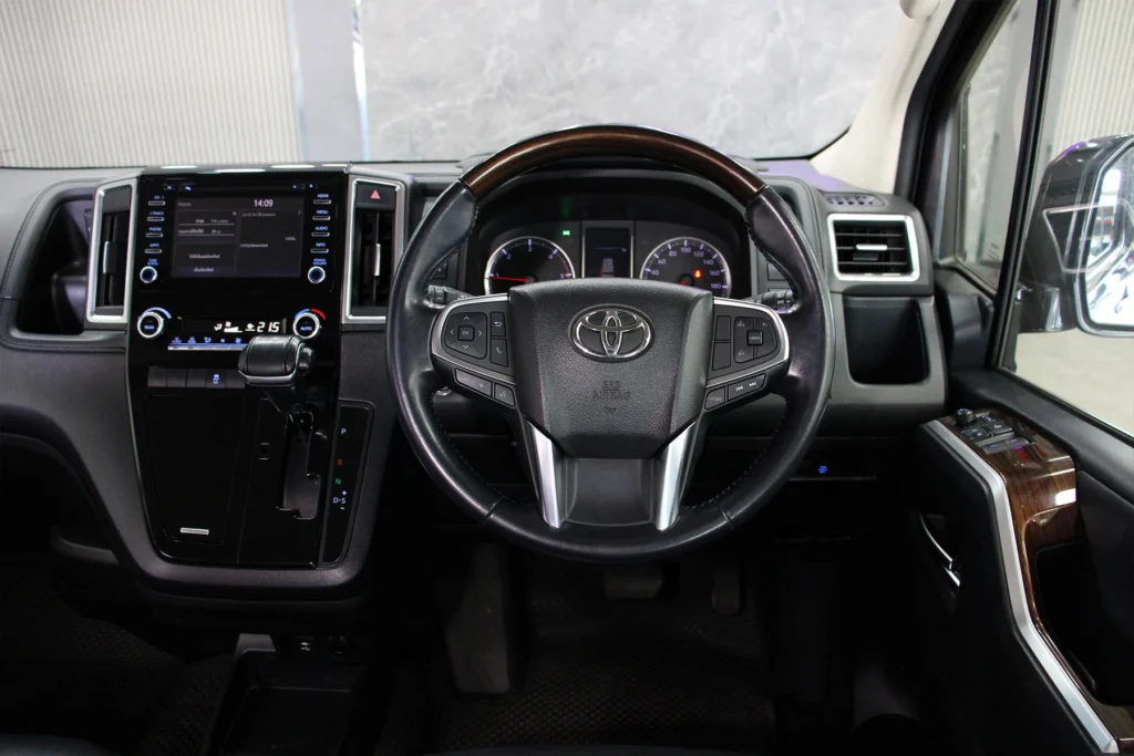 Toyota Majesty 2.8 Premium 2020 [HHDC]