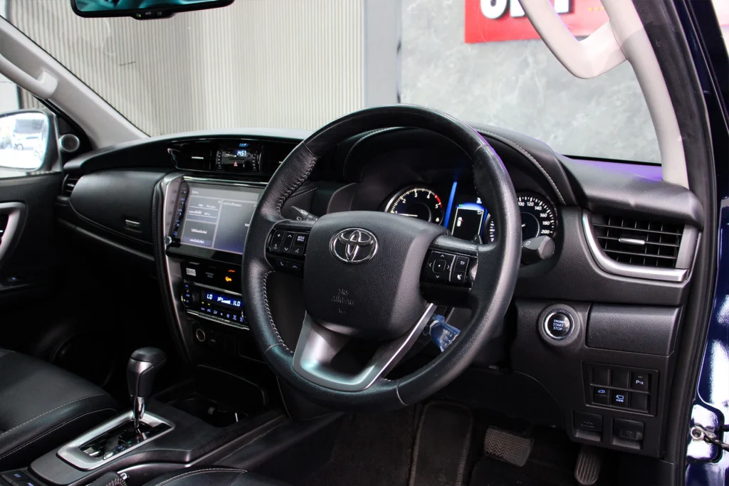 Toyota Fortuner 2.4 V 2WD 2022 [BAAF]