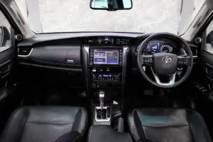Toyota Fortuner 2.4 V 2WD 2022 [BAAF]