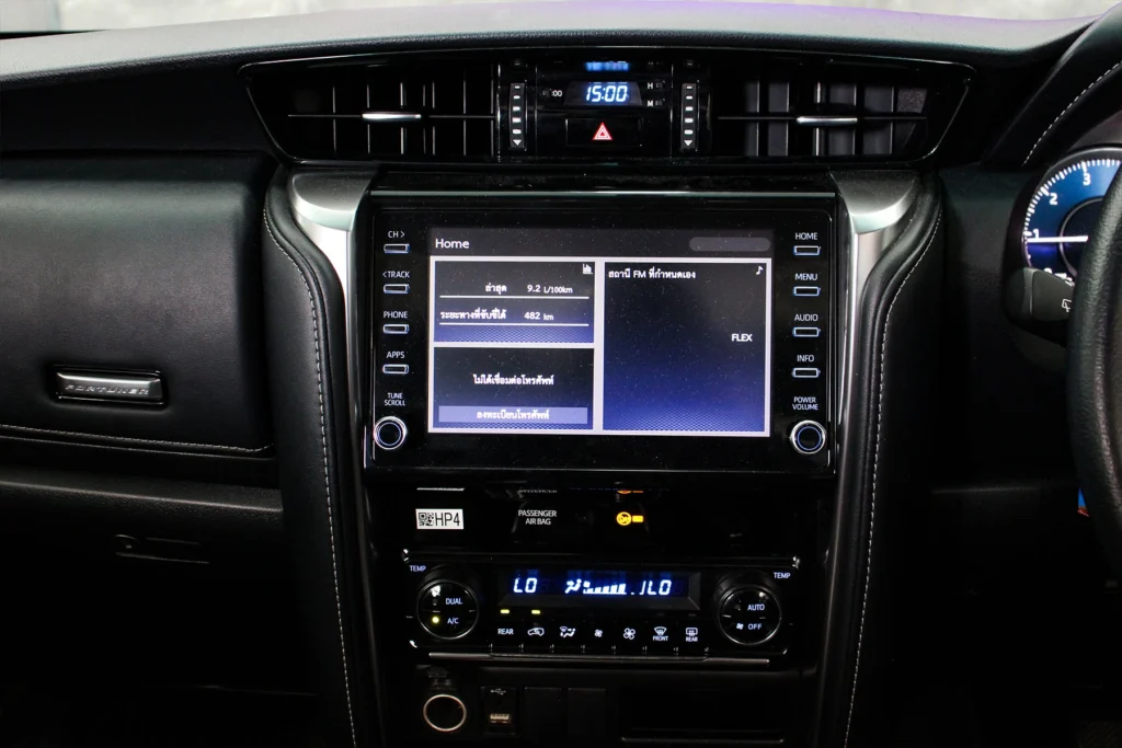 Toyota Fortuner 2.4 V 2WD 2022 [BAAF]