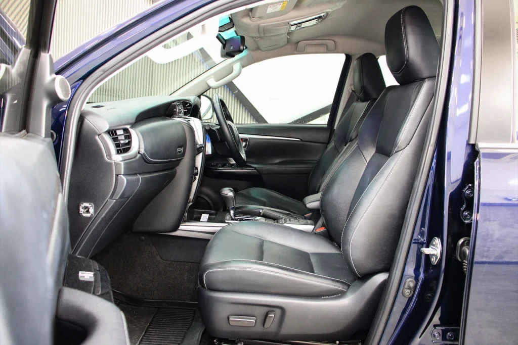 Toyota Fortuner 2.4 V 2WD 2022 [BAAF]
