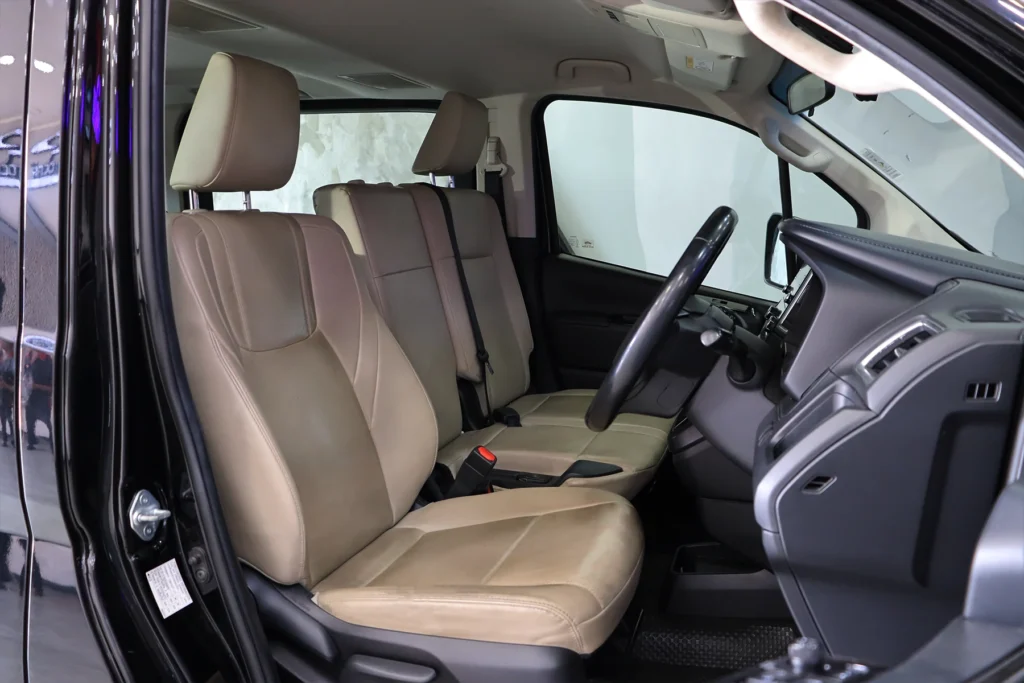 Toyota Majesty 2.8 Standard 2021 [CIC]