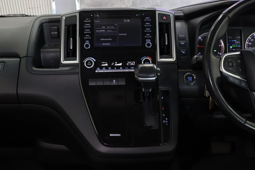 Toyota Majesty 2.8 Standard 2021 [CIC]