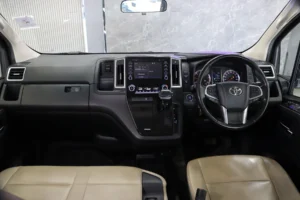 Toyota Majesty 2.8 Standard 2021 [CIC]