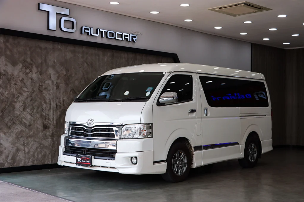 Toyota Ventury 3.0 V 2017 [GAJI]