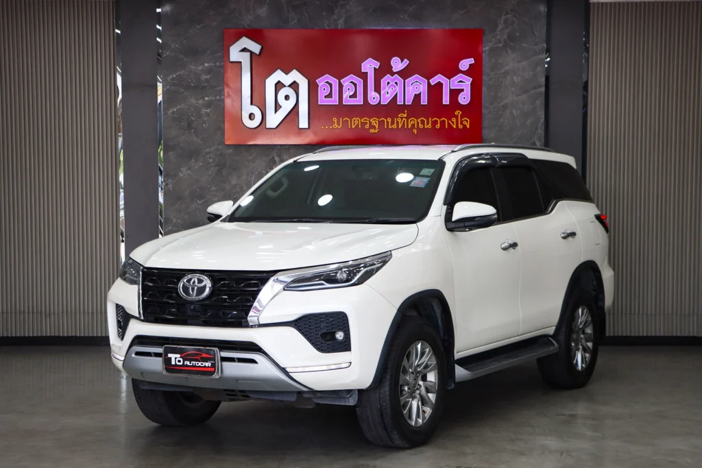 Toyota Fortuner 2.4 V 2WD 2021 [DBAA]