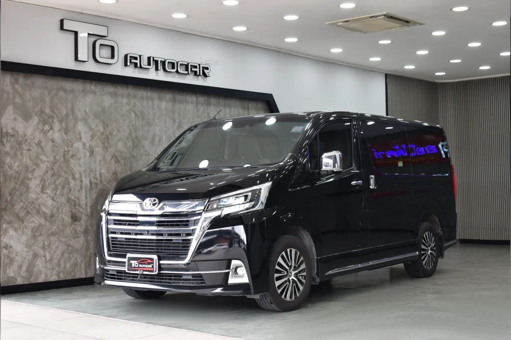 Toyota Majesty 2.8 Grande 2020 [DECA]