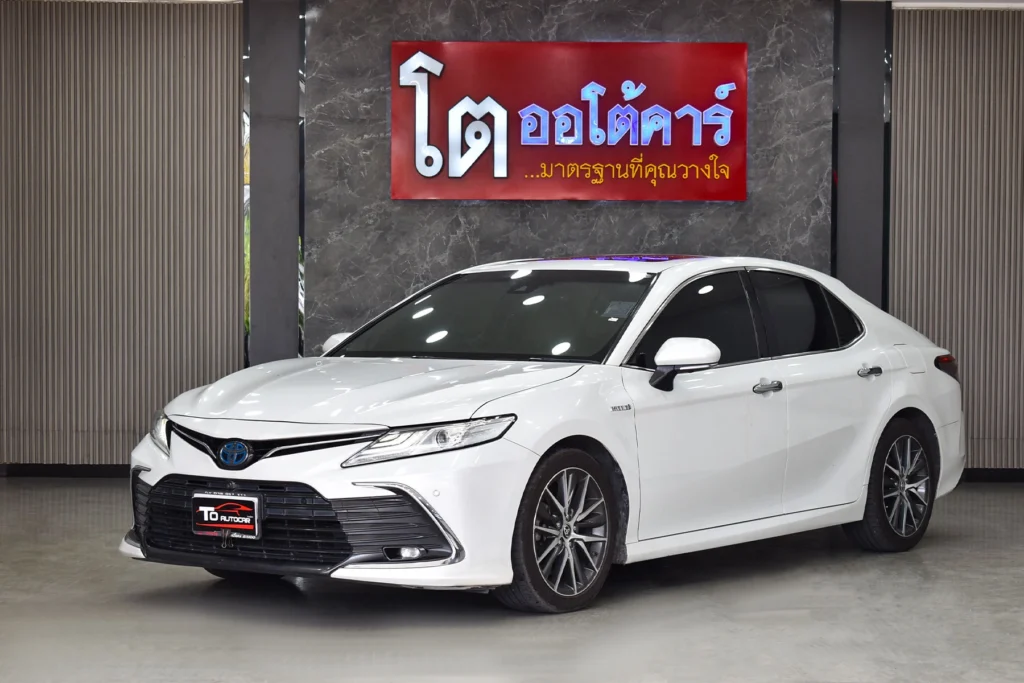 Toyota Camry 2.5 HEV Premium Luxury MNC 2022 [DDDG]