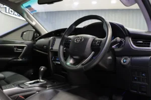 TOYOTA FORTUNER 2.4 V 2WD 2021 [DFAD]