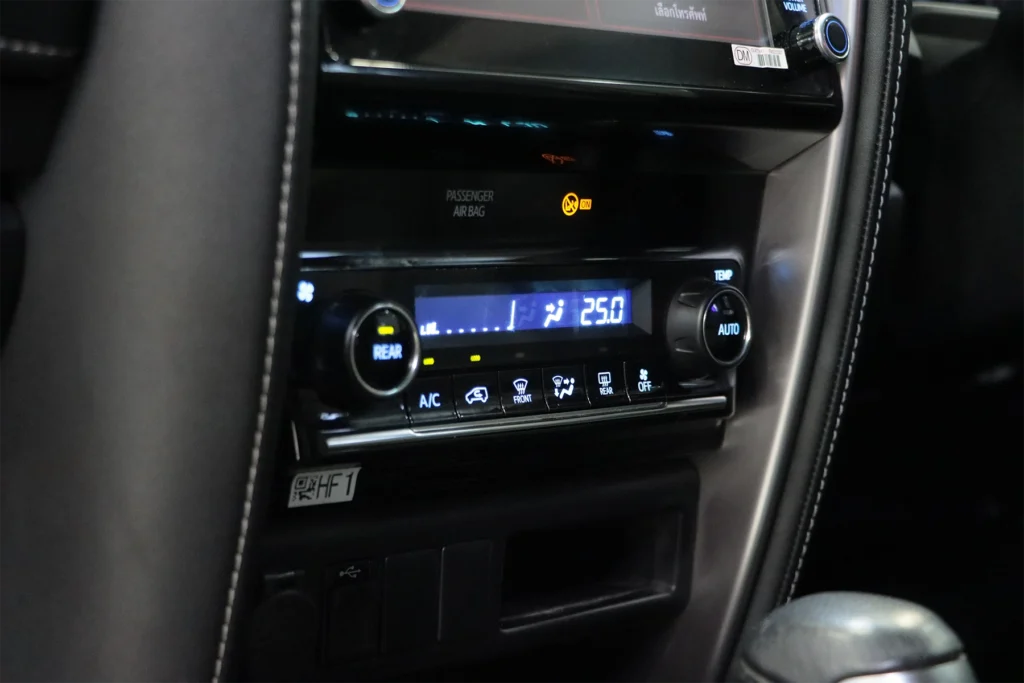 TOYOTA FORTUNER 2.4 V 2WD 2021 [DFAD]