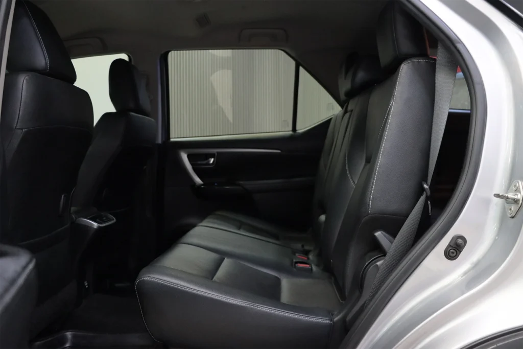 TOYOTA FORTUNER 2.4 V 2WD 2021 [DFAD]