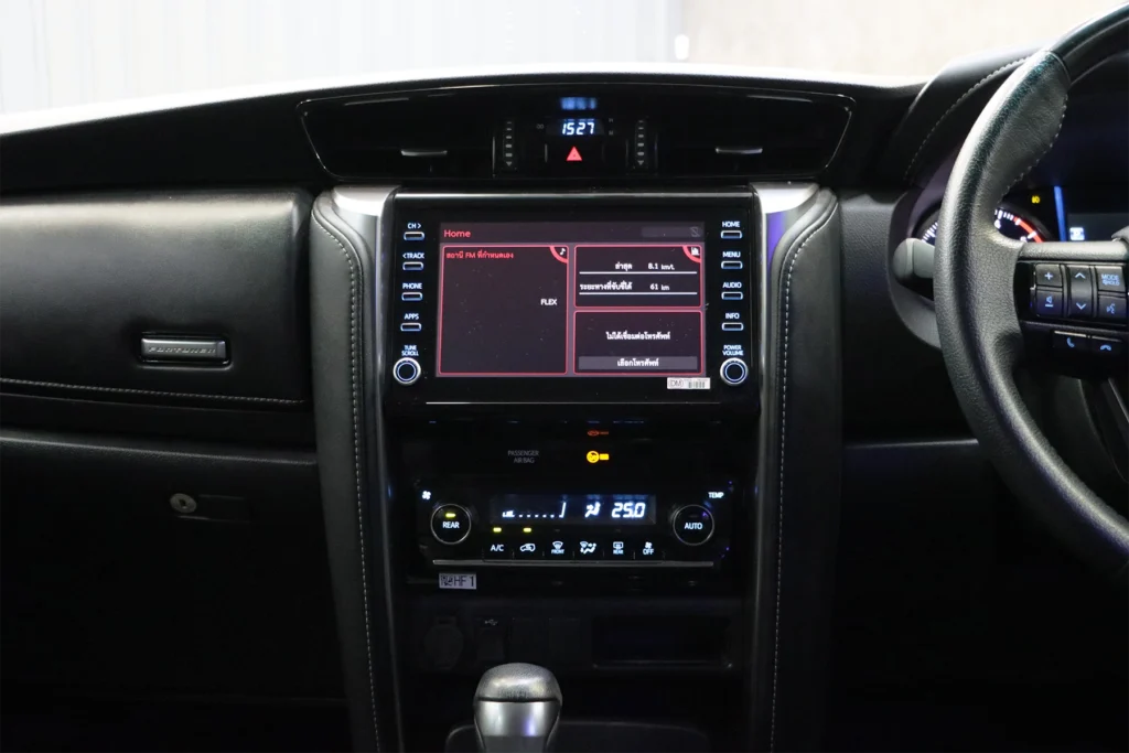 TOYOTA FORTUNER 2.4 V 2WD 2021 [DFAD]