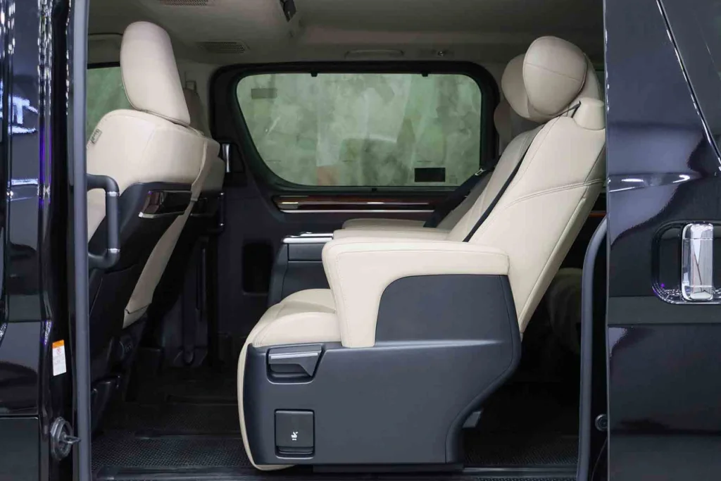 TOYOTA MAJESTY 2.8 PREMIUM 2020 [BAIF]