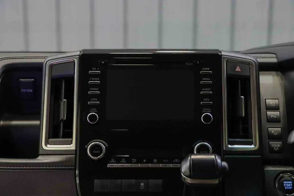 TOYOTA MAJESTY 2.8 PREMIUM 2020 [BAIF]