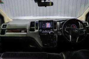 Toyota Majesty 2.8 Grande 2020 [HDGF]