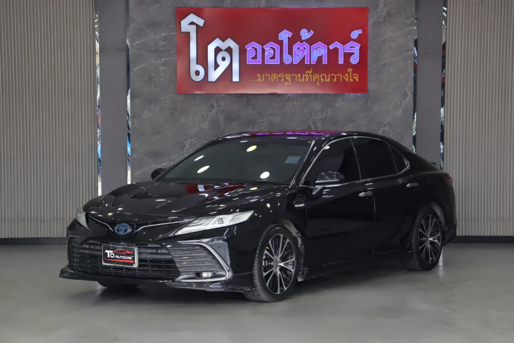 Toyota Camry 2.5 HEV Premium Luxury MNC 2023 [DHBG]