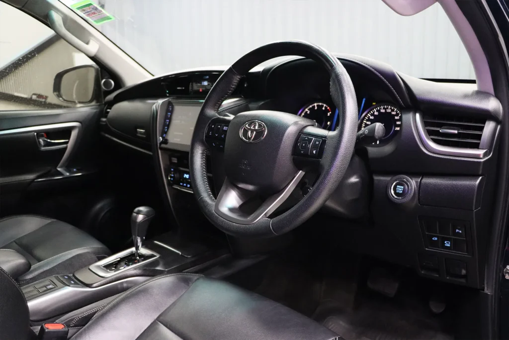 TOYOTA FORTUNER 2.4 V 2WD 2022 [FJEH]
