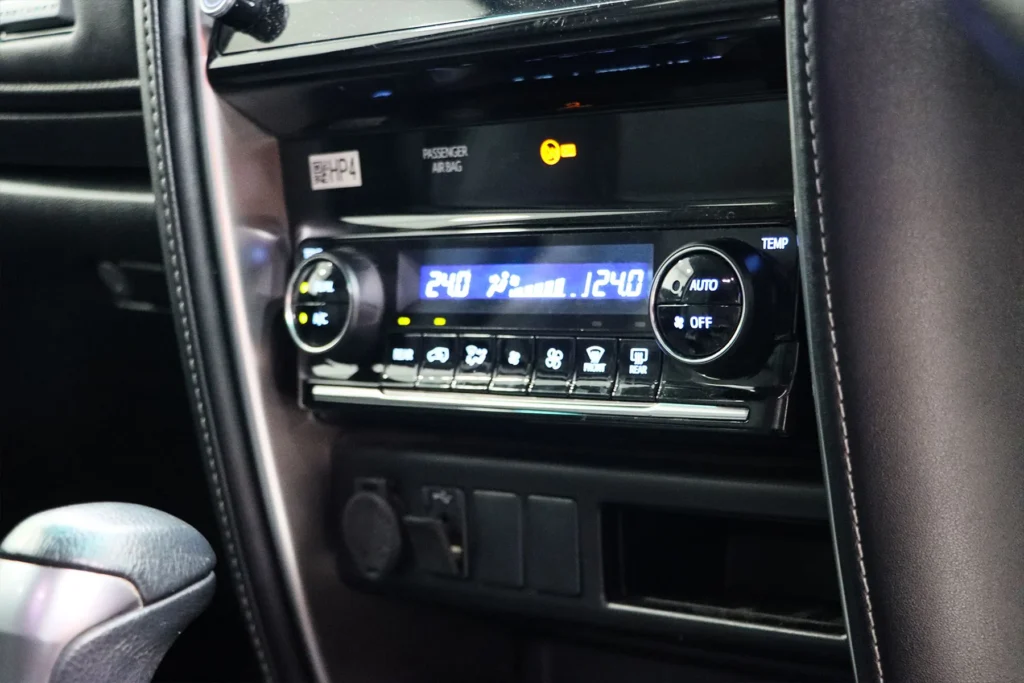 TOYOTA FORTUNER 2.4 V 2WD 2022 [FJEH]