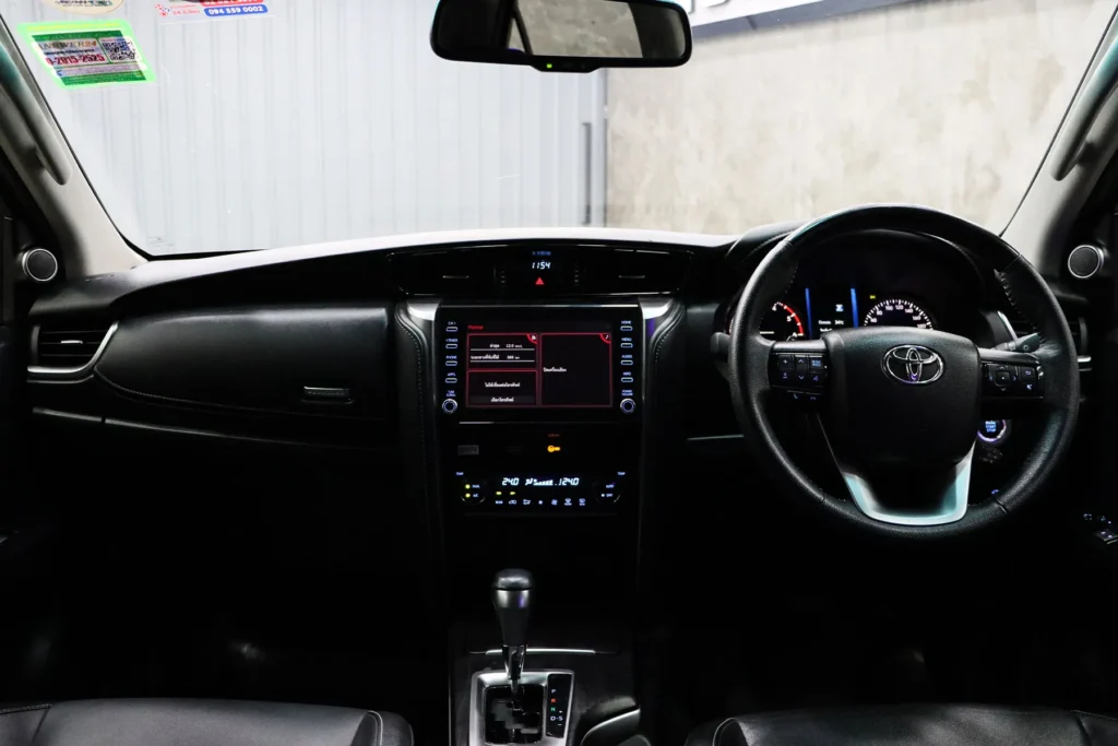 TOYOTA FORTUNER 2.4 V 2WD 2022 [FJEH]