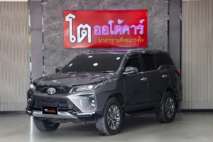 Toyota Fortuner 2.4 Leader V 2WD 2023 [IJDG]
