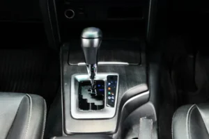Toyota Fortuner 2.4 Leader V 2WD 2023 [IJDG]