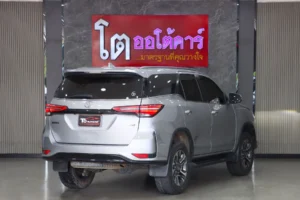 TOYOTA FORTUNER 2.4 LEADER V 4WD 2022 [BCDH]