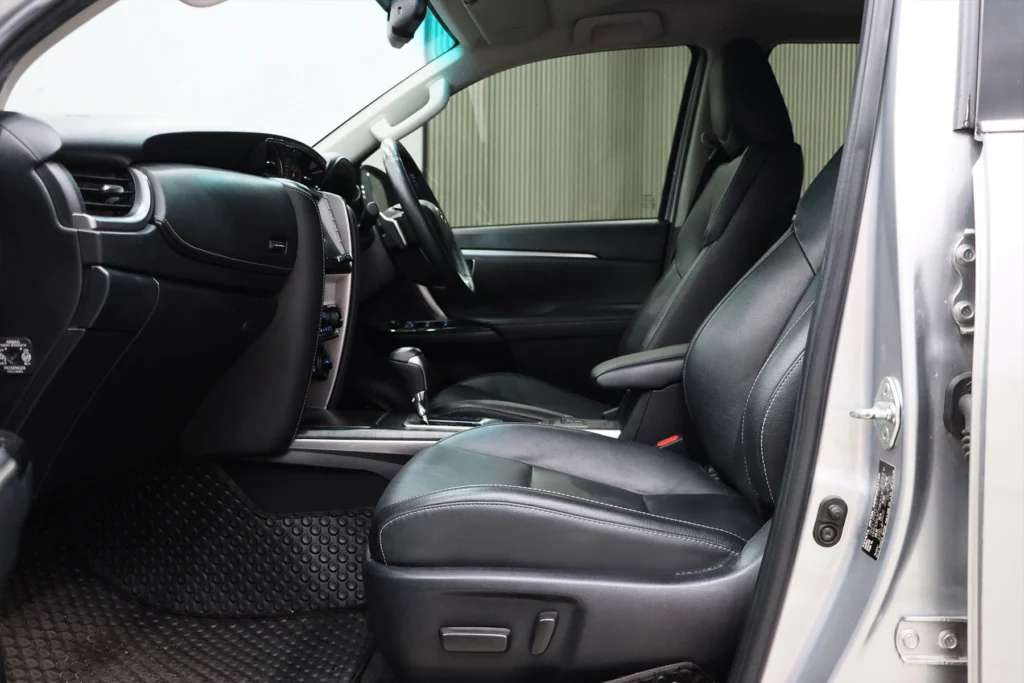 TOYOTA FORTUNER 2.4 LEADER V 4WD 2022 [BCDH]