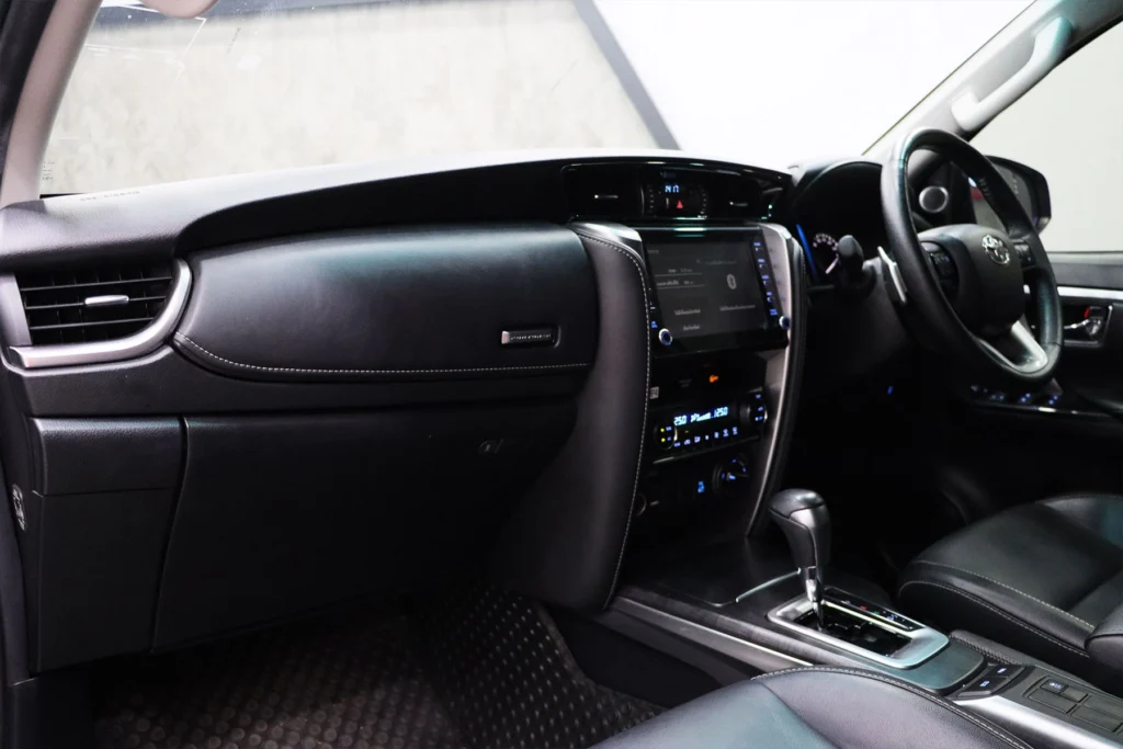 TOYOTA FORTUNER 2.4 LEADER V 4WD 2022 [BCDH]