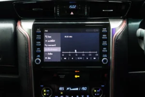 Toyota Fortuner 2.4 Commander 2WD 2022 [BJGE]
