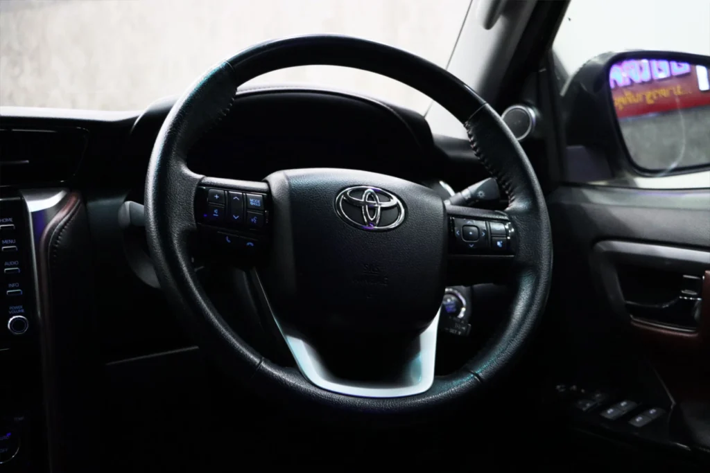 Toyota Fortuner 2.4 Commander 2WD 2022 [BJGE]