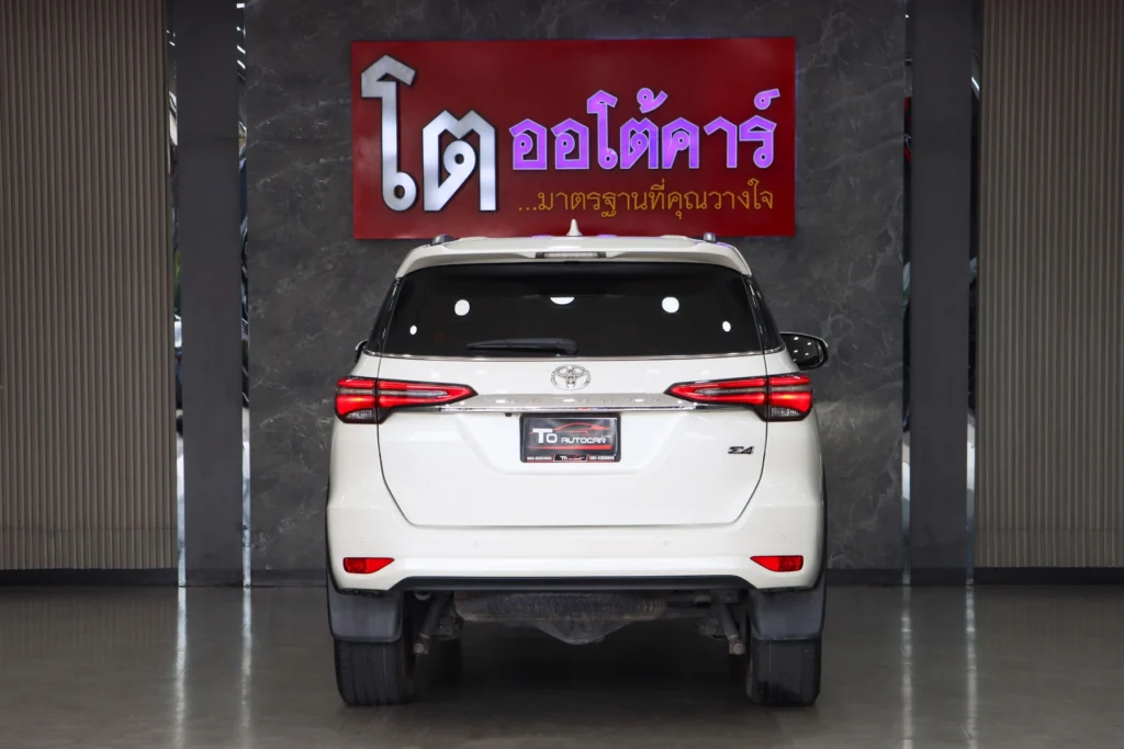 TOYOTA FORTUNER 2.4 V 4WD 2021 [CJEB]