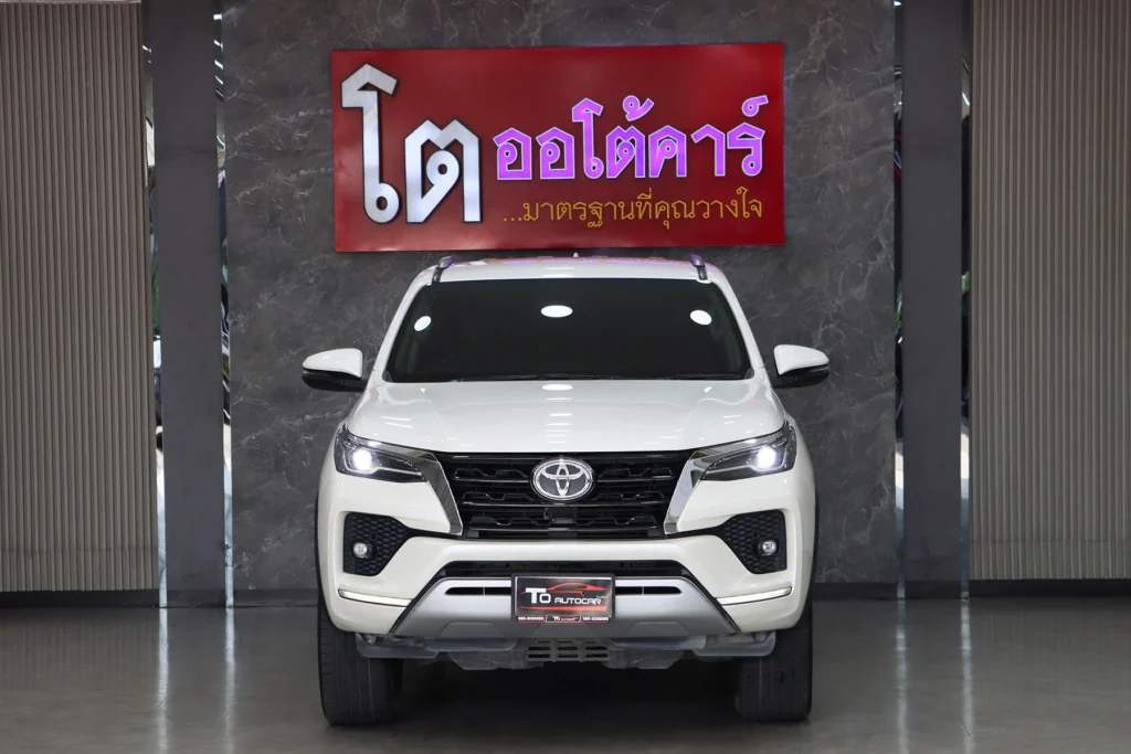 TOYOTA FORTUNER 2.4 V 4WD 2021 [CJEB]