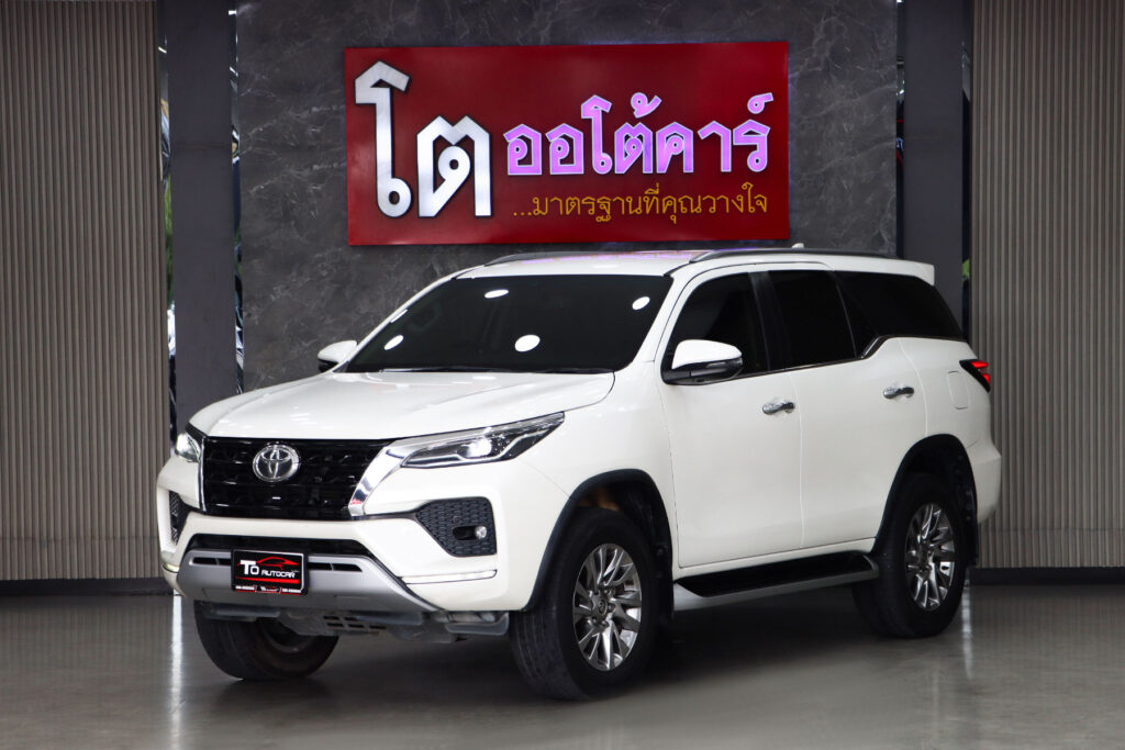 Toyota Fortuner 2.4 V 4WD 2022 [BGHJ]